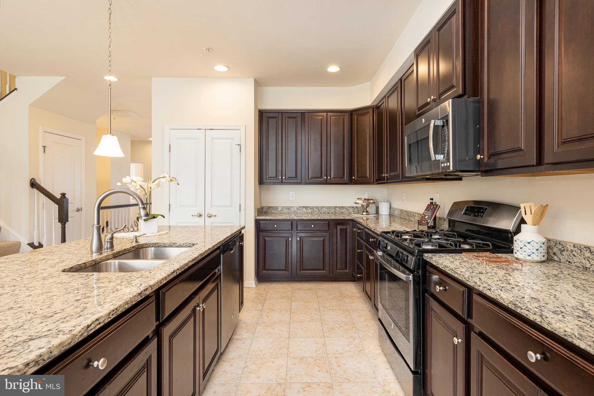 VILLAGES OF URBANA - Residential