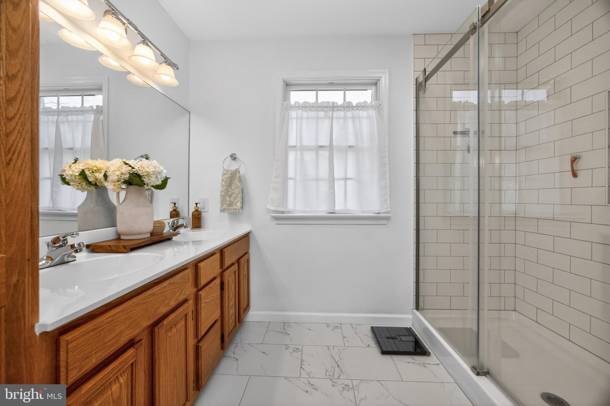 PENNINGTONVILLE MEADOWS - Residential