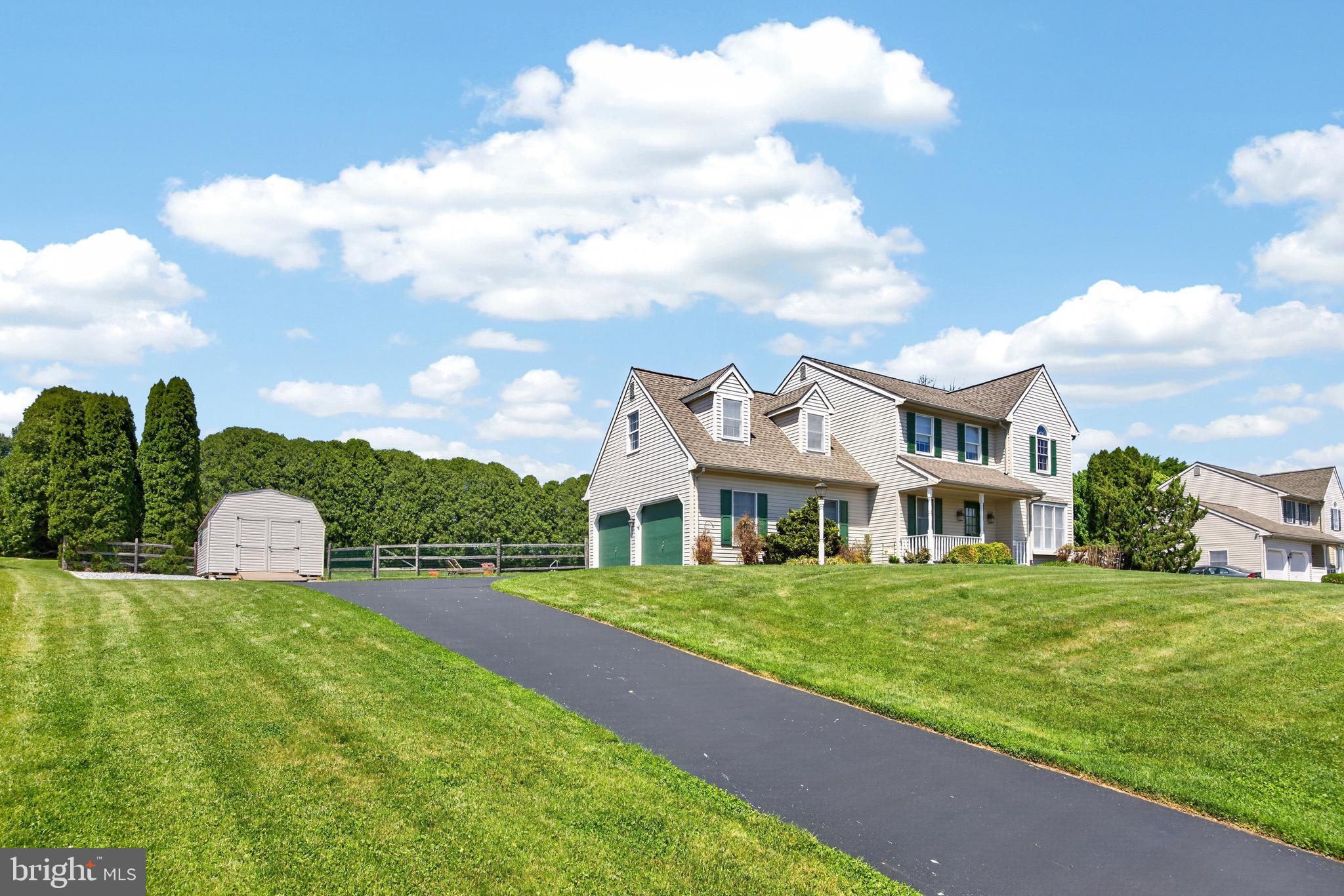 PENNINGTONVILLE MEADOWS - Residential