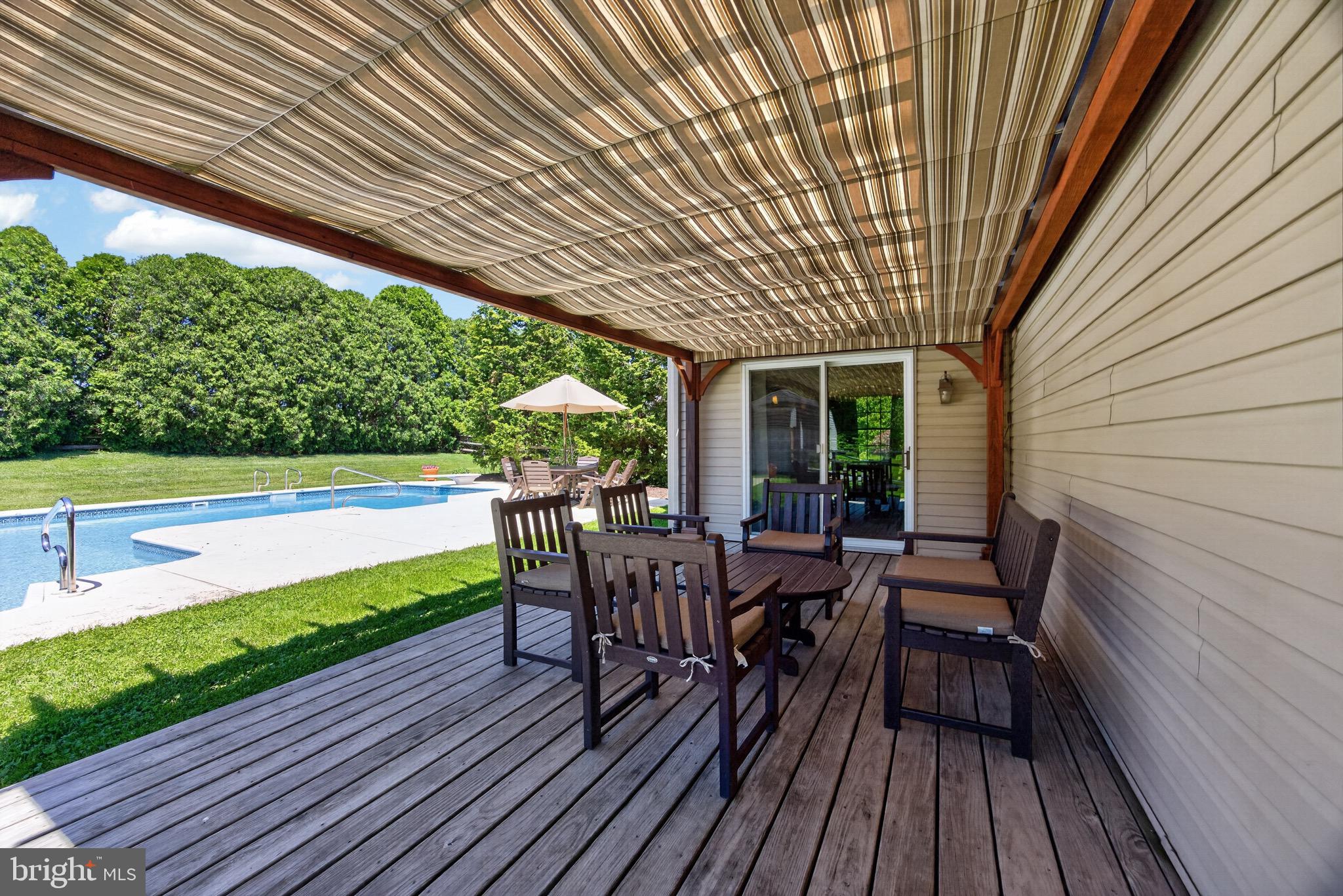 PENNINGTONVILLE MEADOWS - Residential