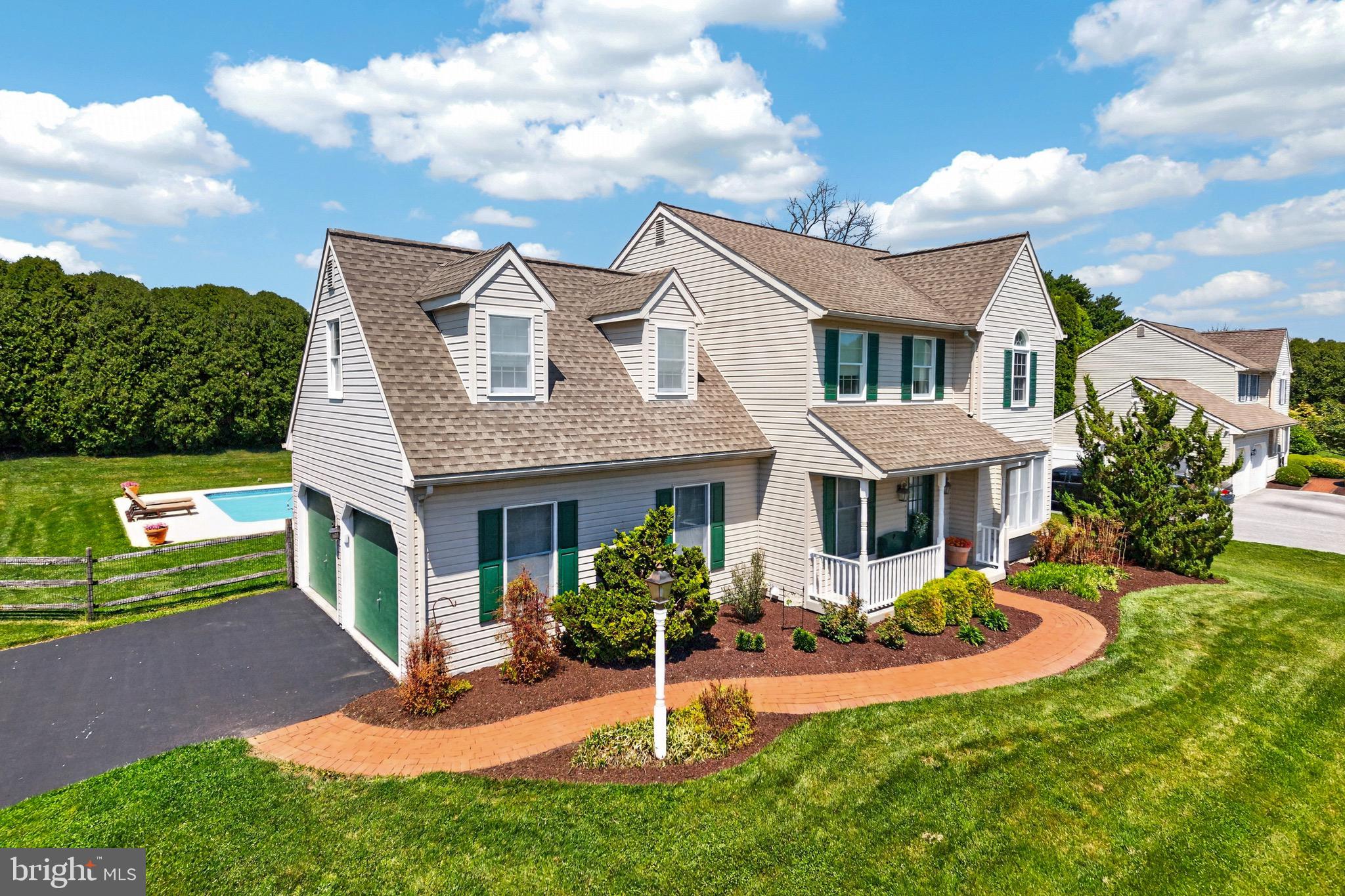 PENNINGTONVILLE MEADOWS - Residential