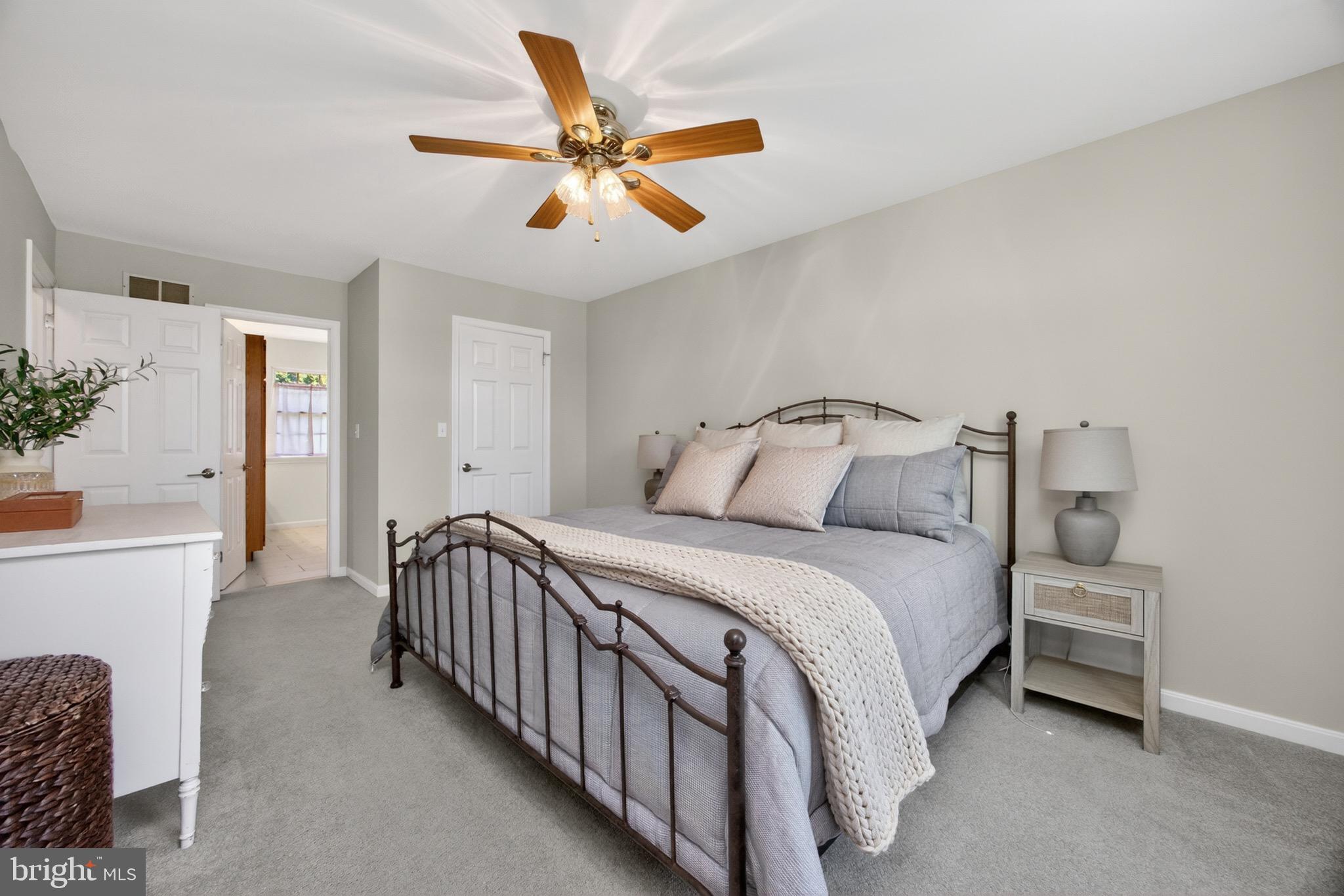 PENNINGTONVILLE MEADOWS - Residential