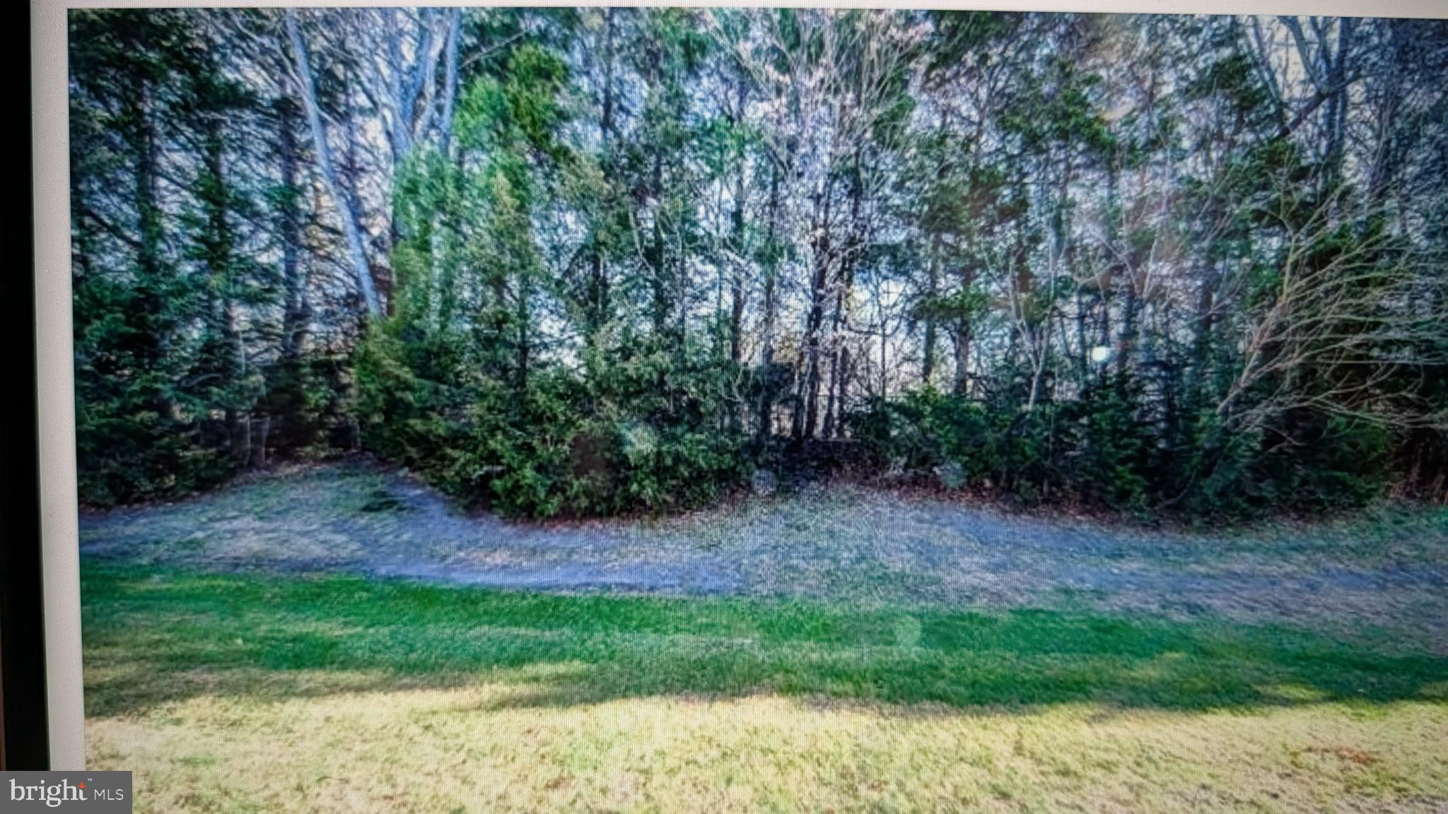 1010 HUNTINGDON MEWS