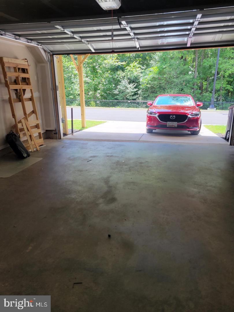 WESTRIDGE AT WESTPHALIA - Residential Lease