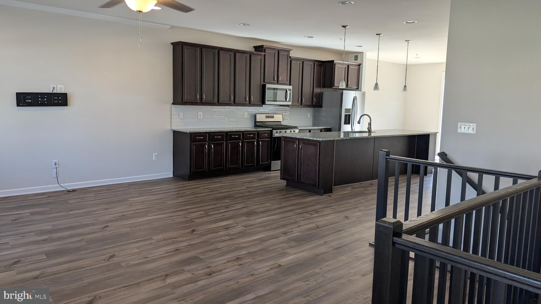 WESTRIDGE AT WESTPHALIA - Residential Lease