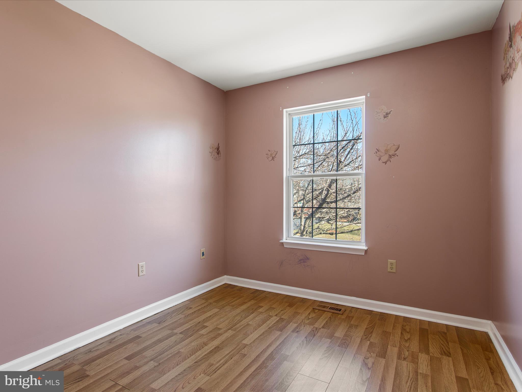 HAMPTON CHASE - Residential