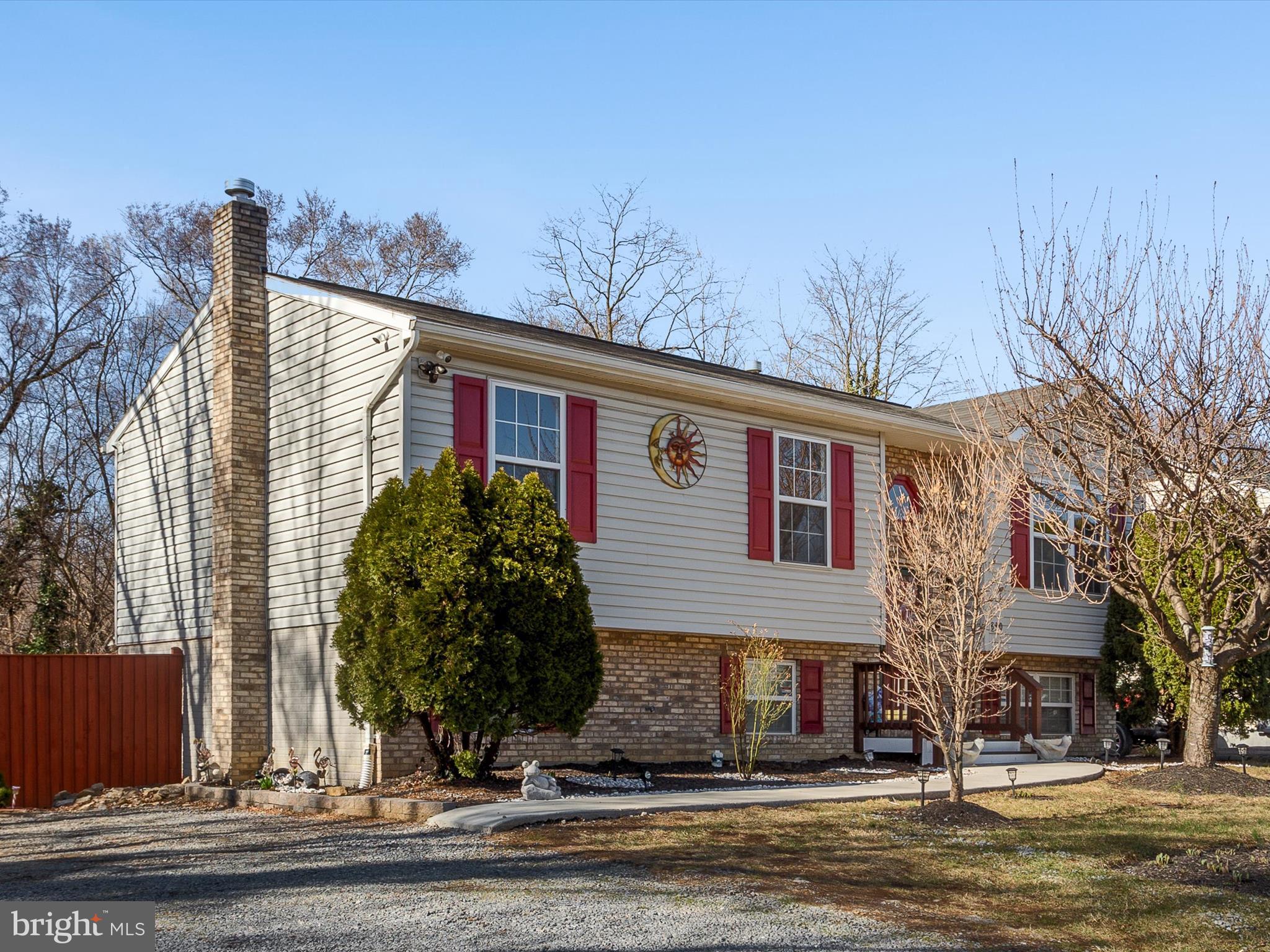 HAMPTON CHASE - Residential