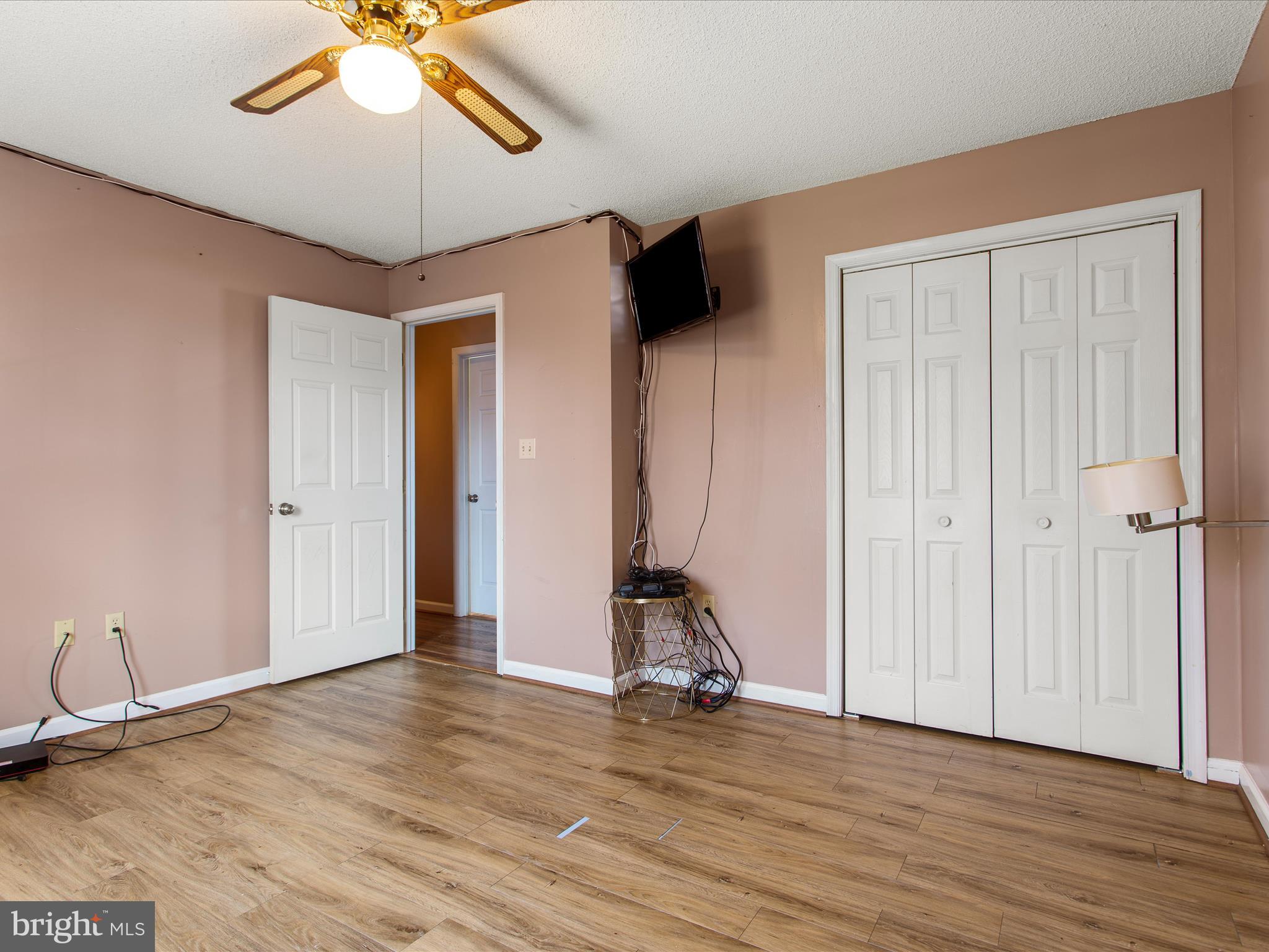 HAMPTON CHASE - Residential