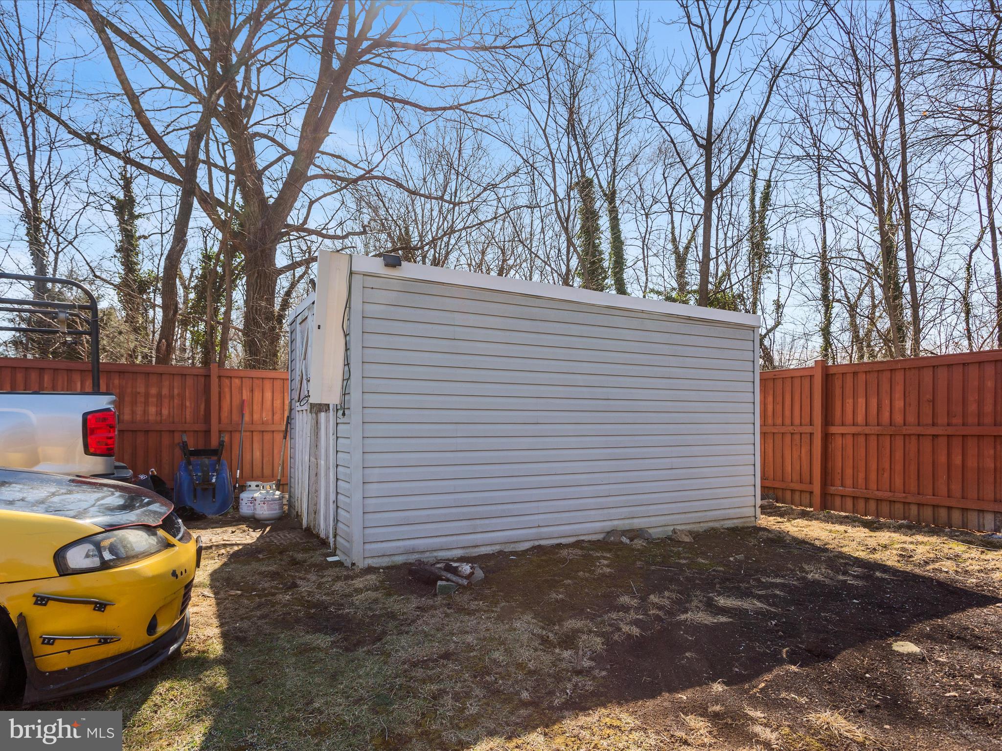 HAMPTON CHASE - Residential