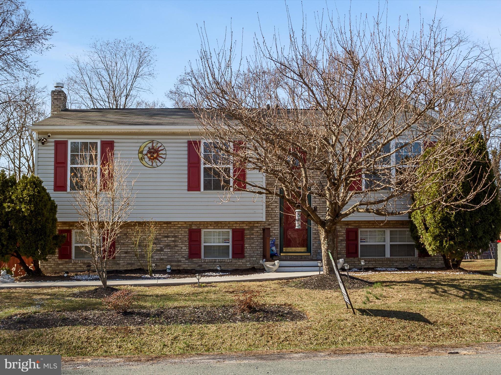 HAMPTON CHASE - Residential