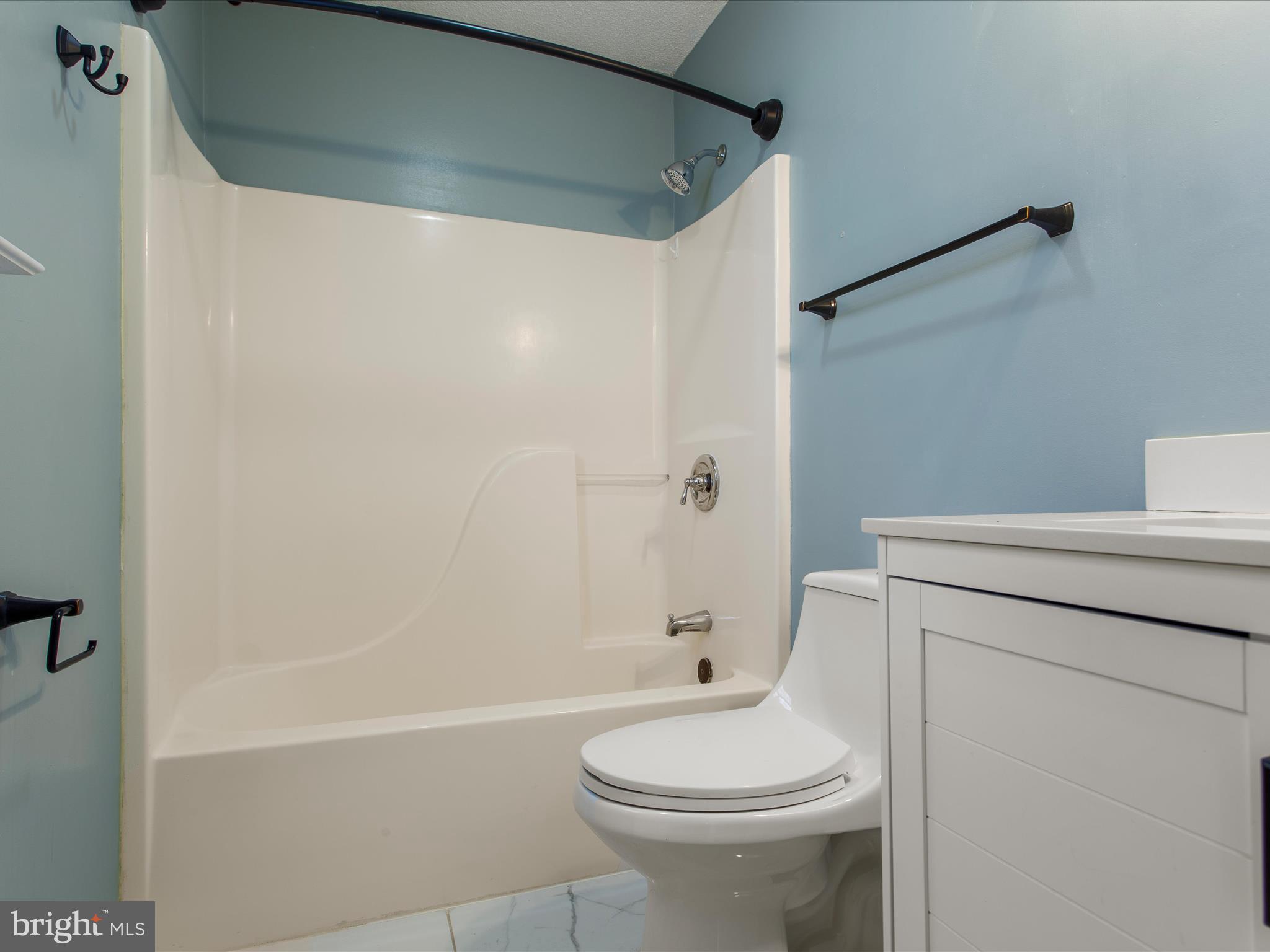 HAMPTON CHASE - Residential