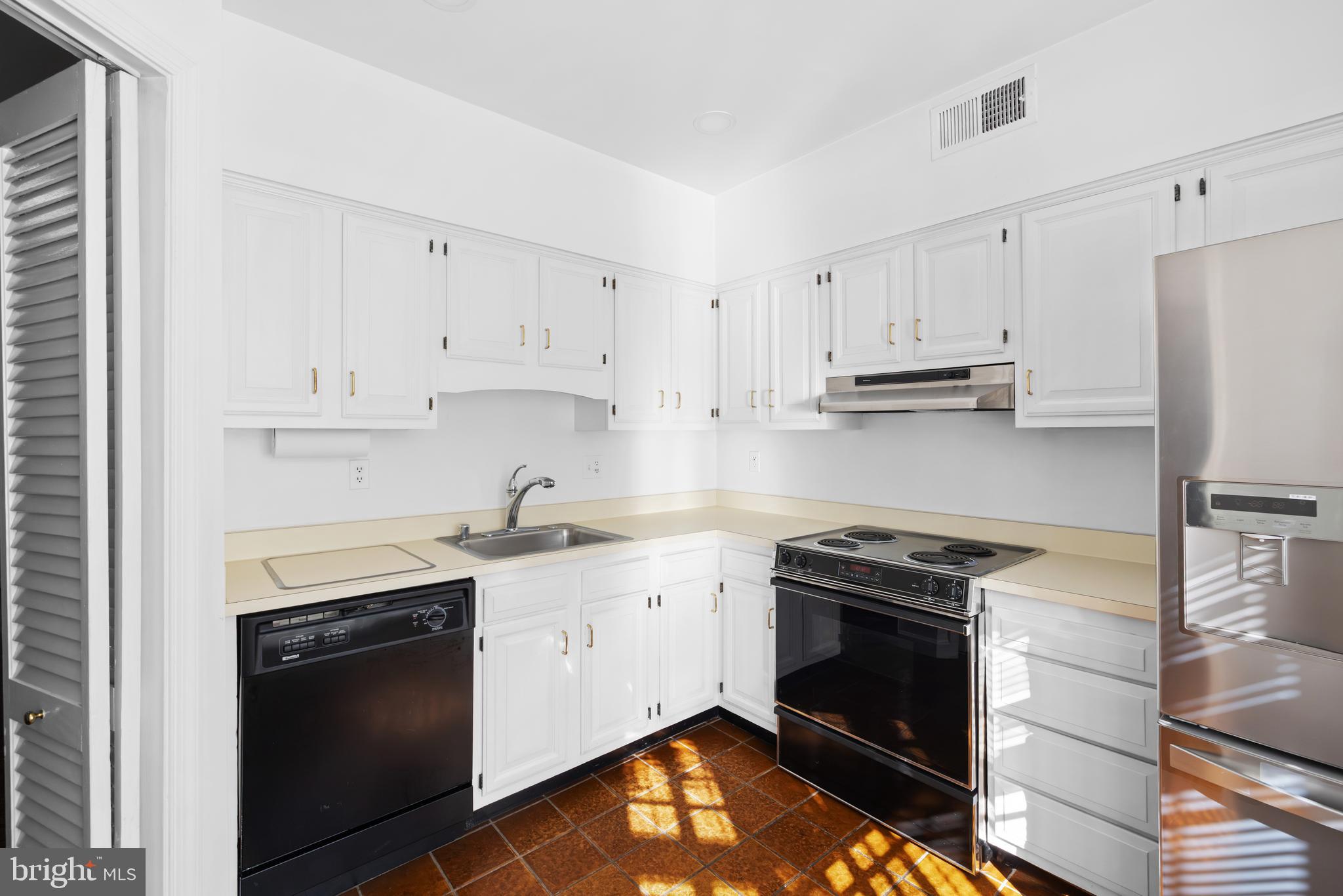 CHELSEA - Residential