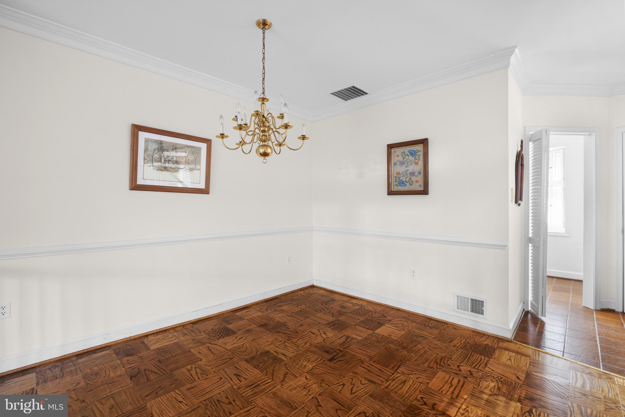 CHELSEA - Residential