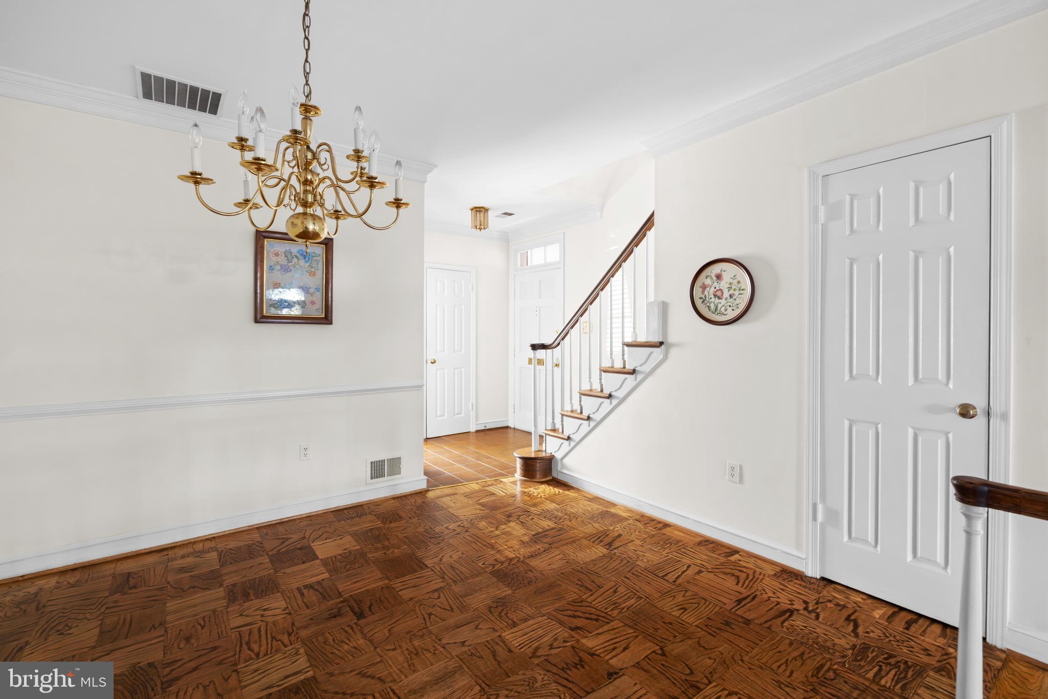 CHELSEA - Residential