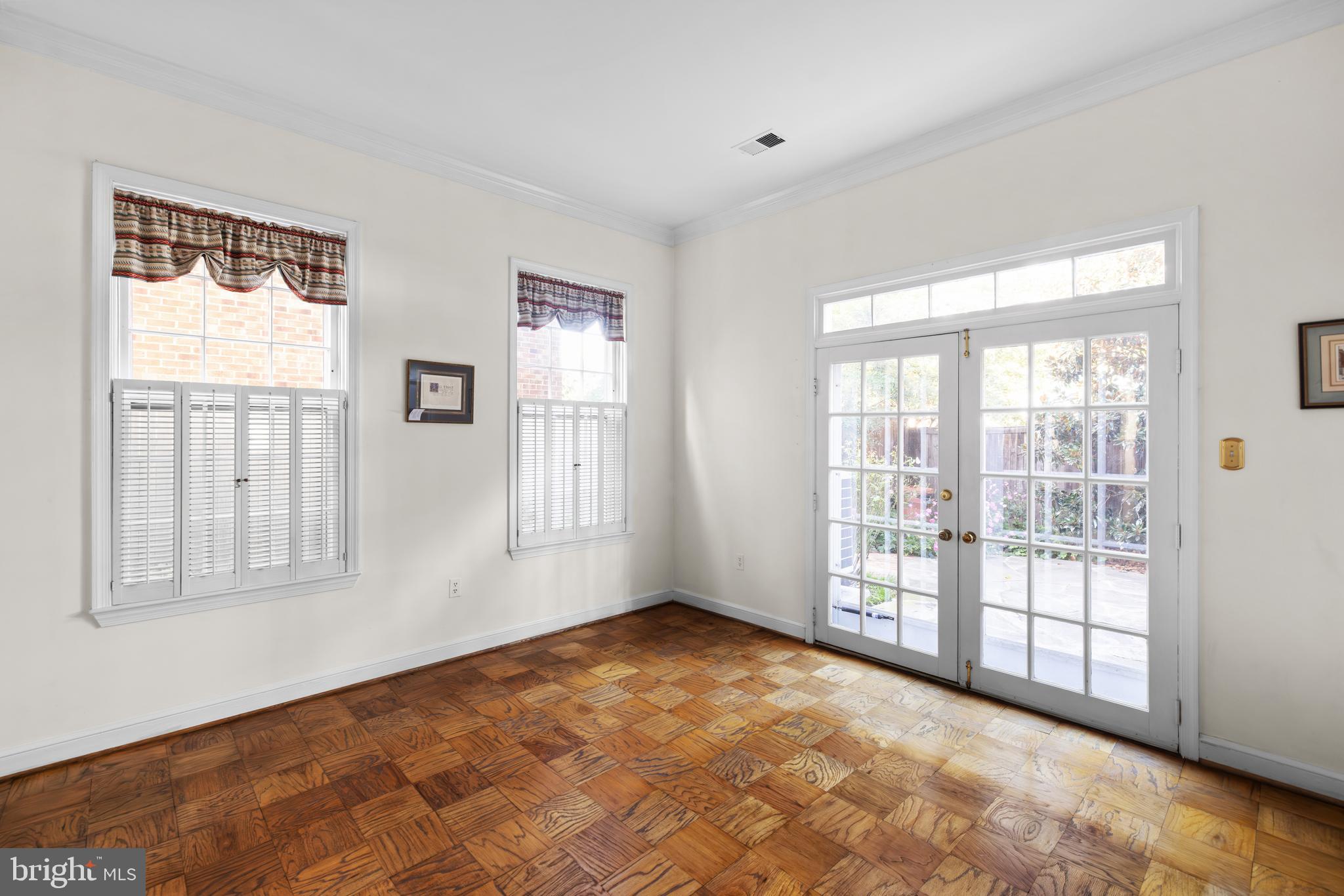 CHELSEA - Residential