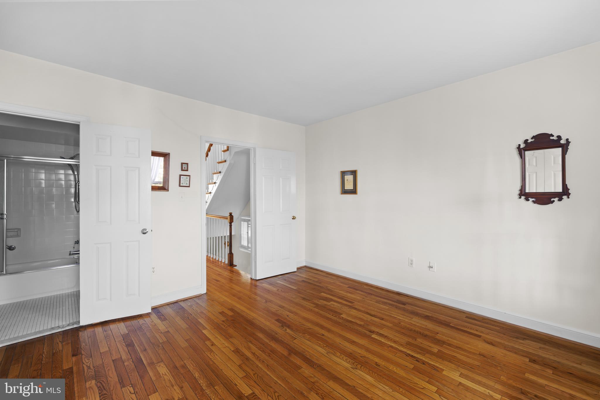 CHELSEA - Residential