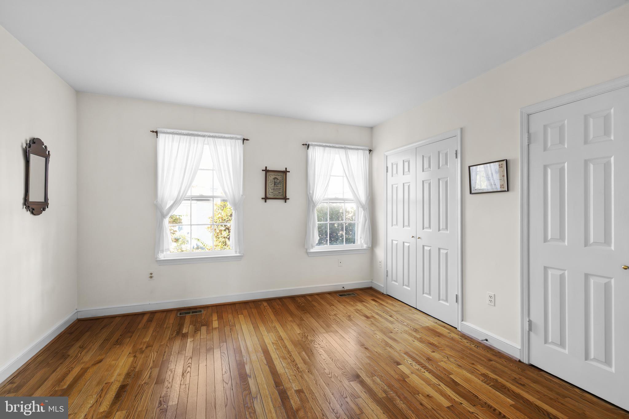 CHELSEA - Residential