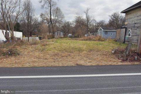 3094 WILLIAMPORT PIKE FALLING WATERS WV 25419