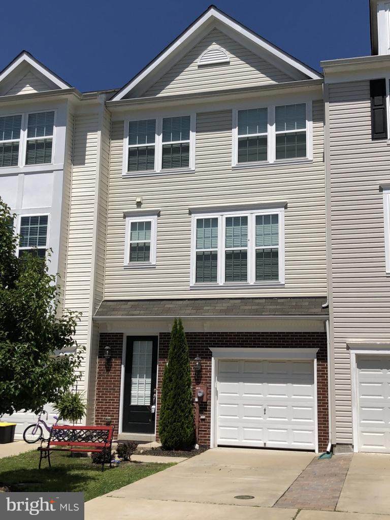 Well Maintained, 3 story townhome with 3 bedrooms 3.5 bathrooms, large kitchen, living room, dining area, walk-in closet in MBR suite, dent/office in lower level w/ full bath, 1 car garage & sundeck. trash pickup & pool membership is included in rent.