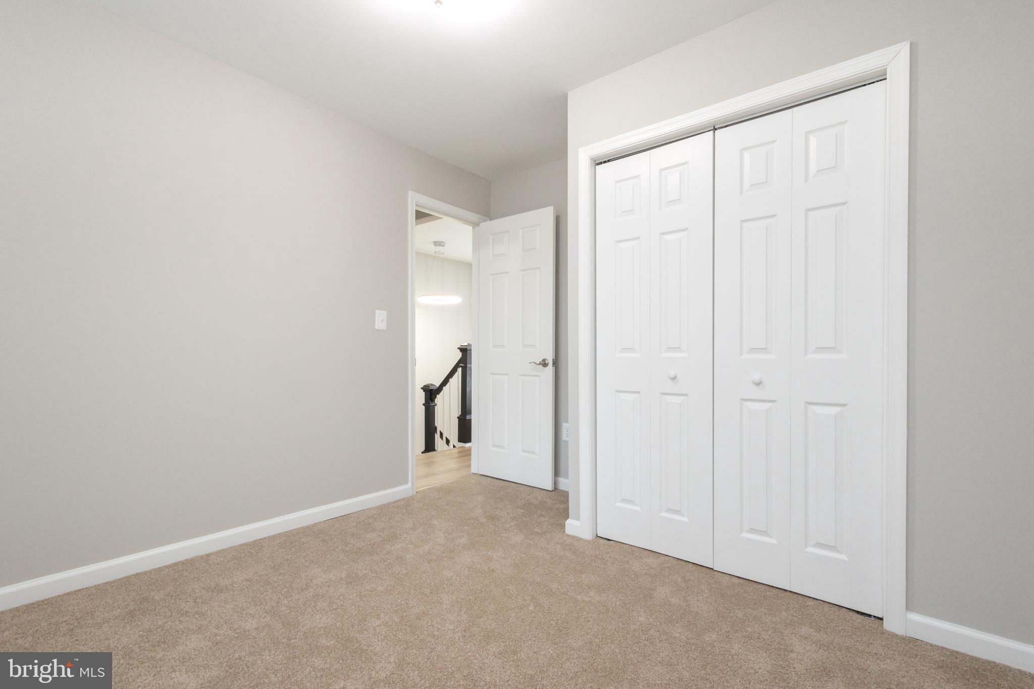 SARATOGA TOWNHOUSES - Residential