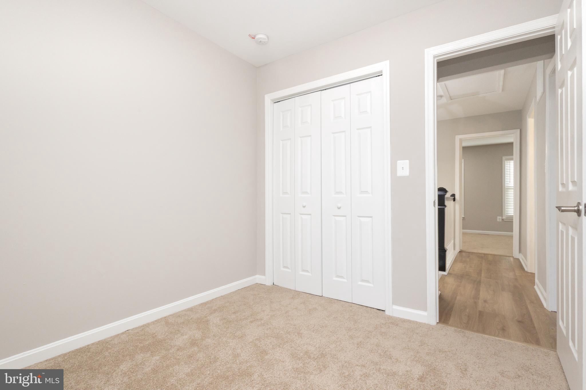 SARATOGA TOWNHOUSES - Residential