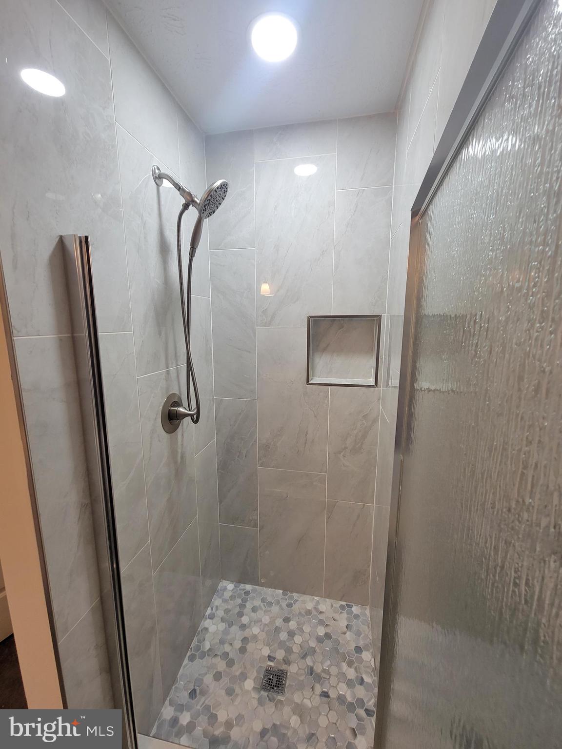 WYNDEMERE - Residential Lease