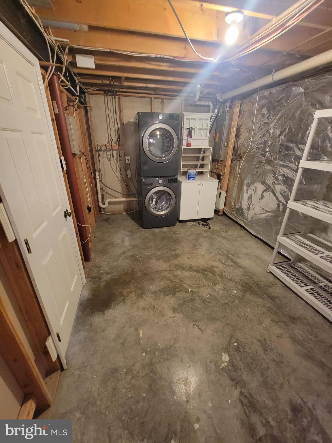 WYNDEMERE - Residential Lease