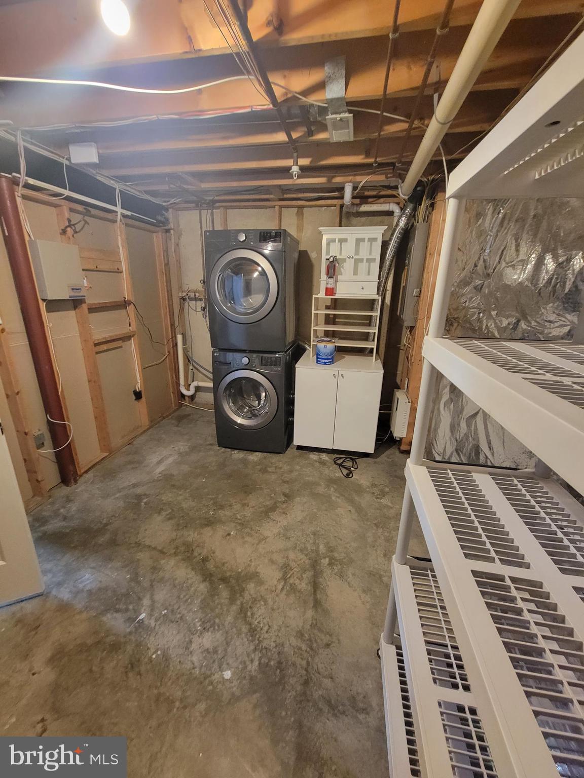 WYNDEMERE - Residential Lease