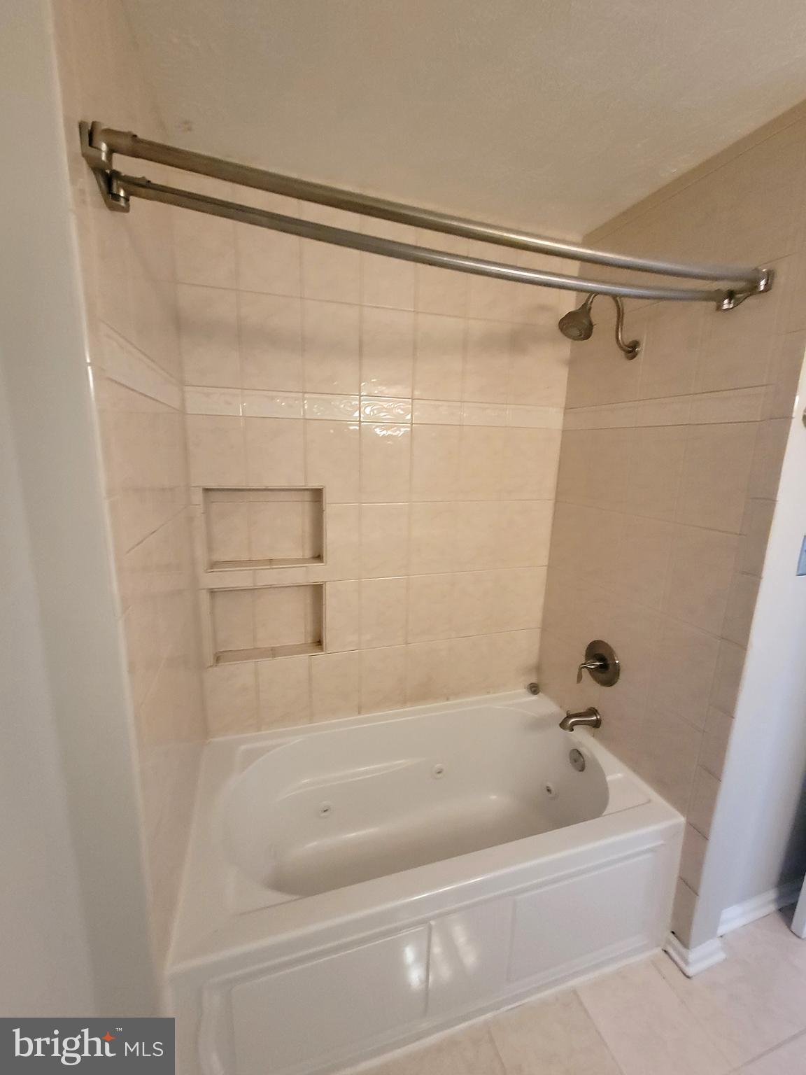 WYNDEMERE - Residential Lease