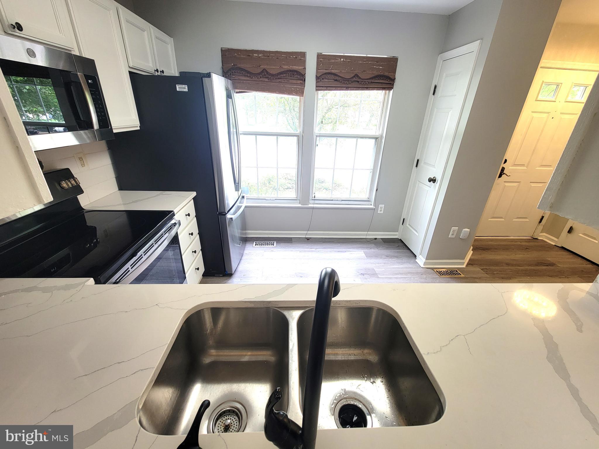 WYNDEMERE - Residential Lease