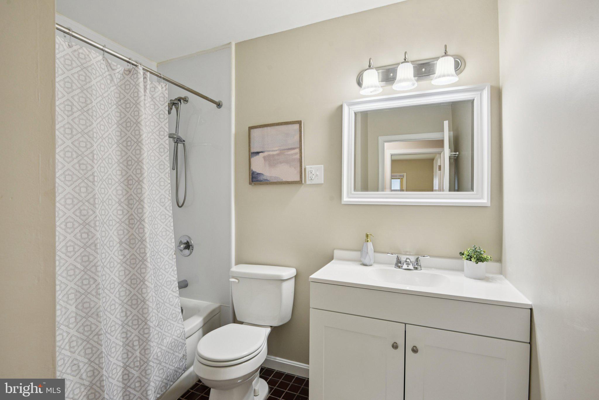 KENILWORTH AT BELAIR - Residential