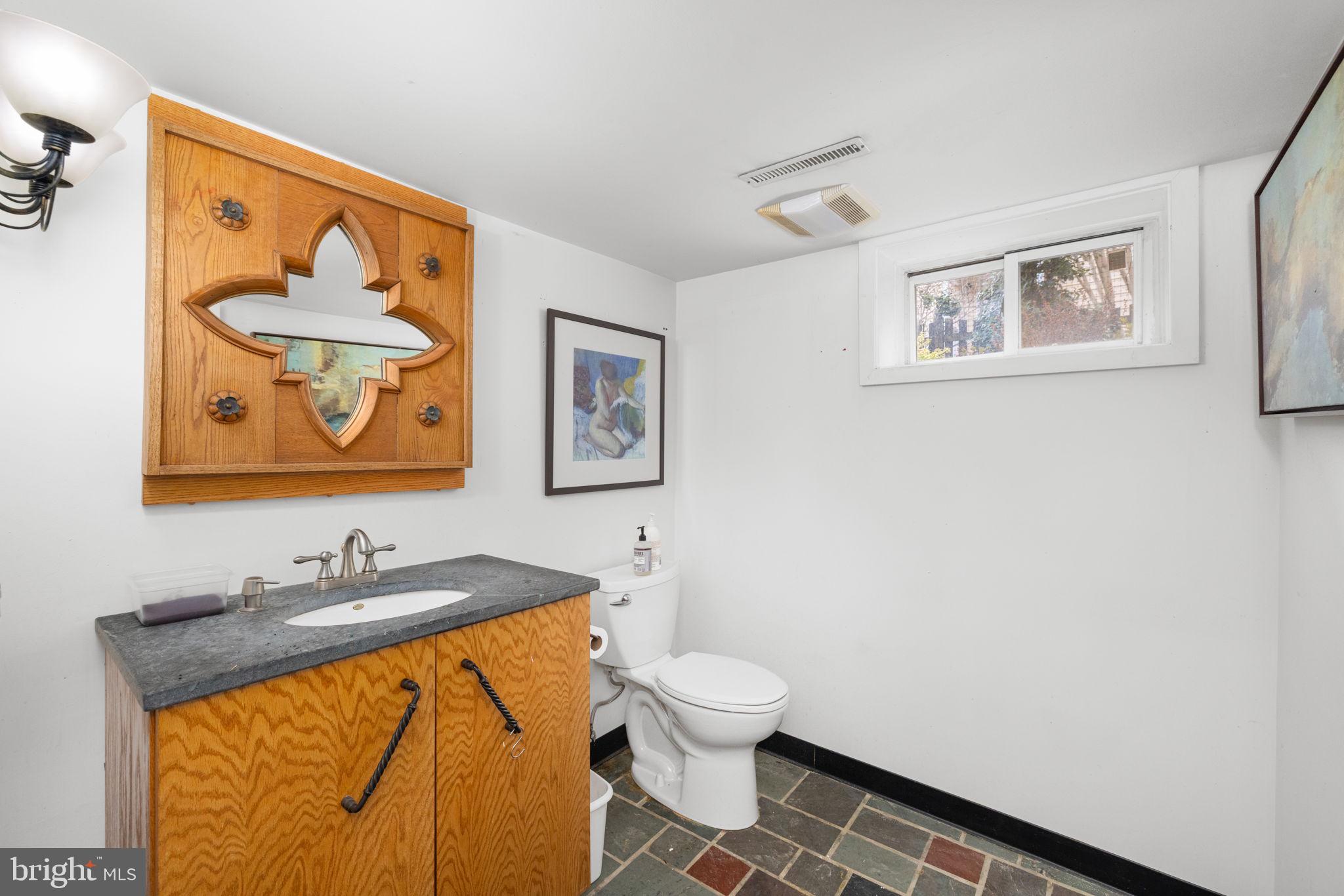 AYR HILL - Residential