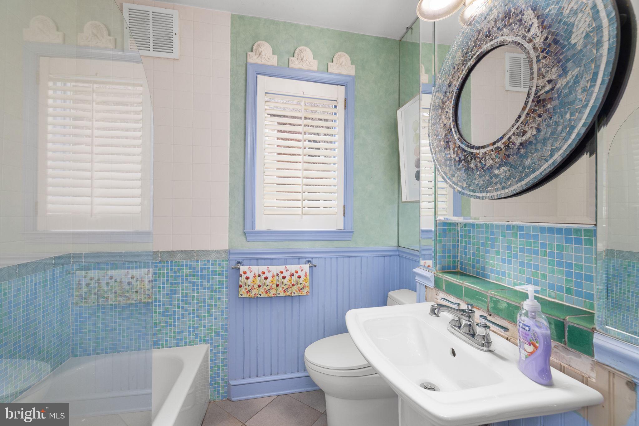 AYR HILL - Residential