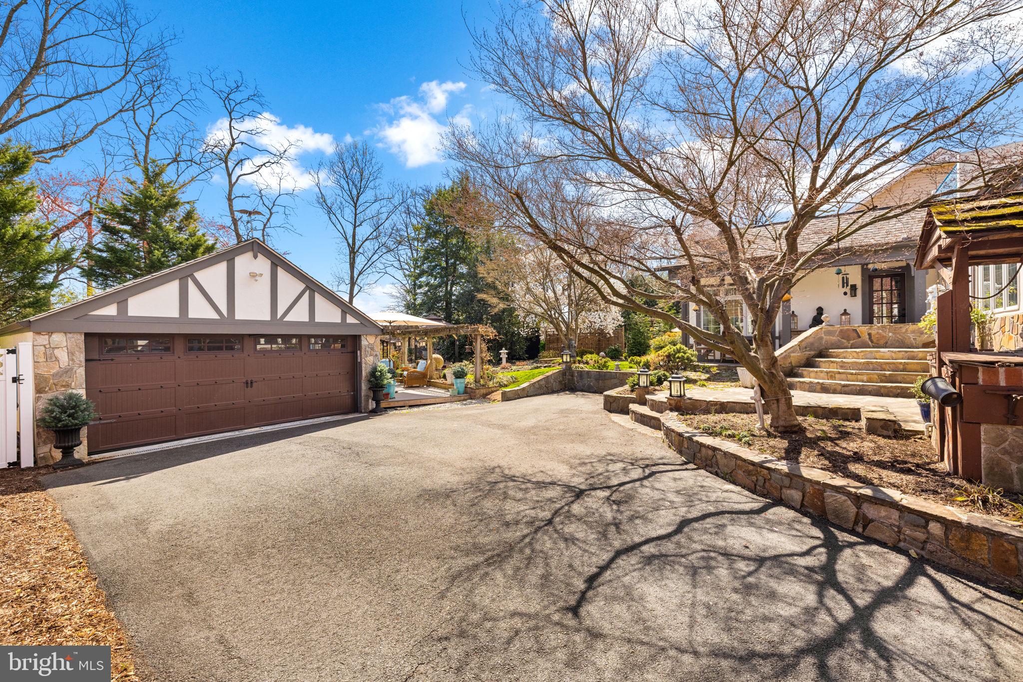 AYR HILL - Residential