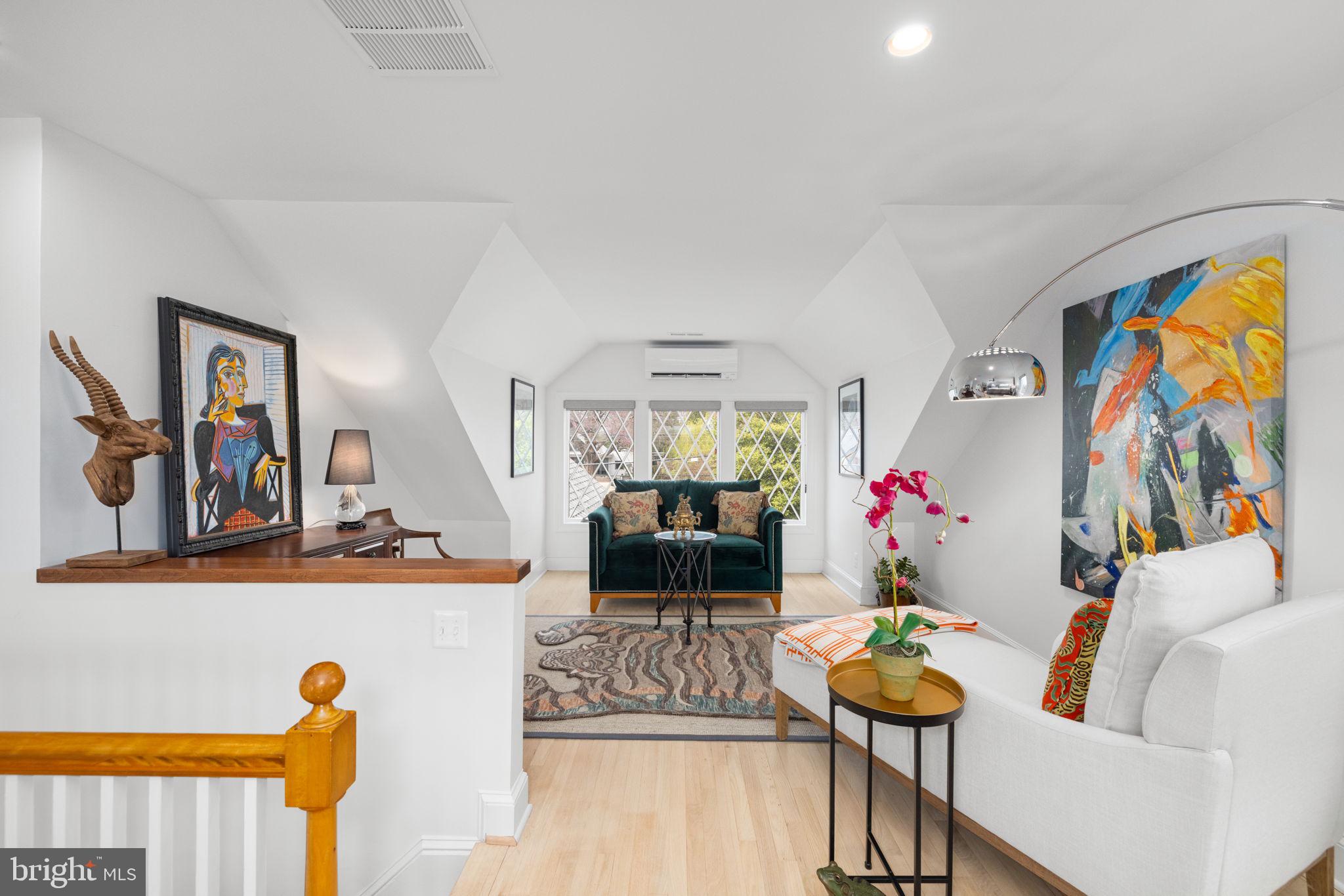 AYR HILL - Residential