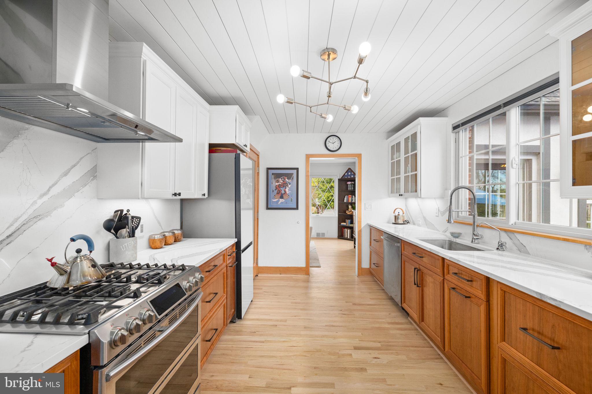 AYR HILL - Residential