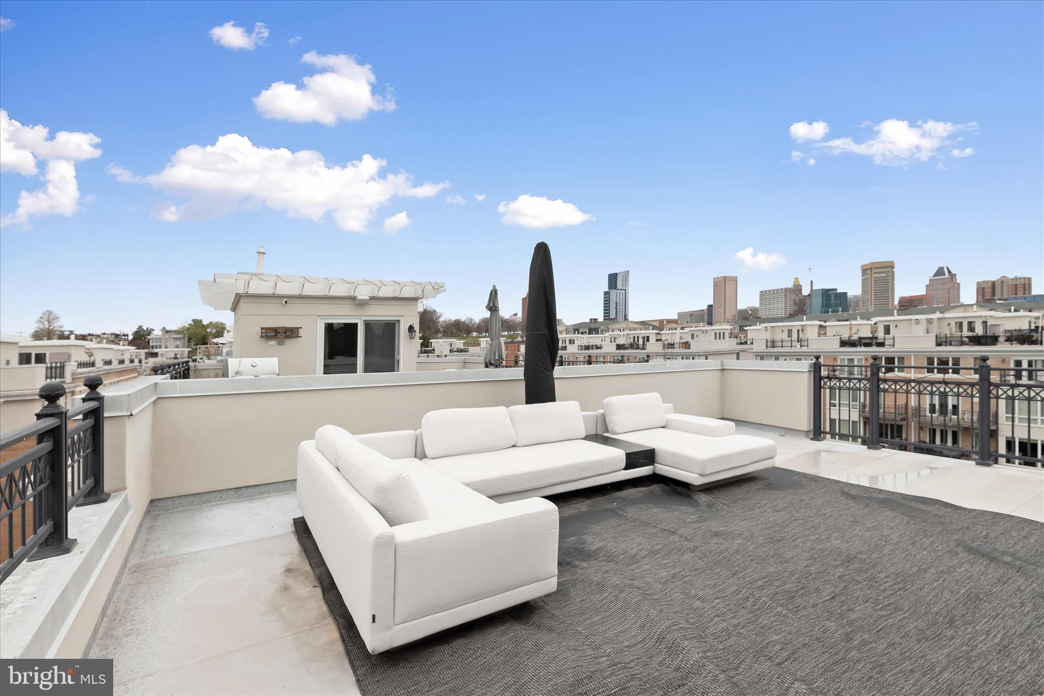 PIER HOMES AT HARBORVIEW - Residential