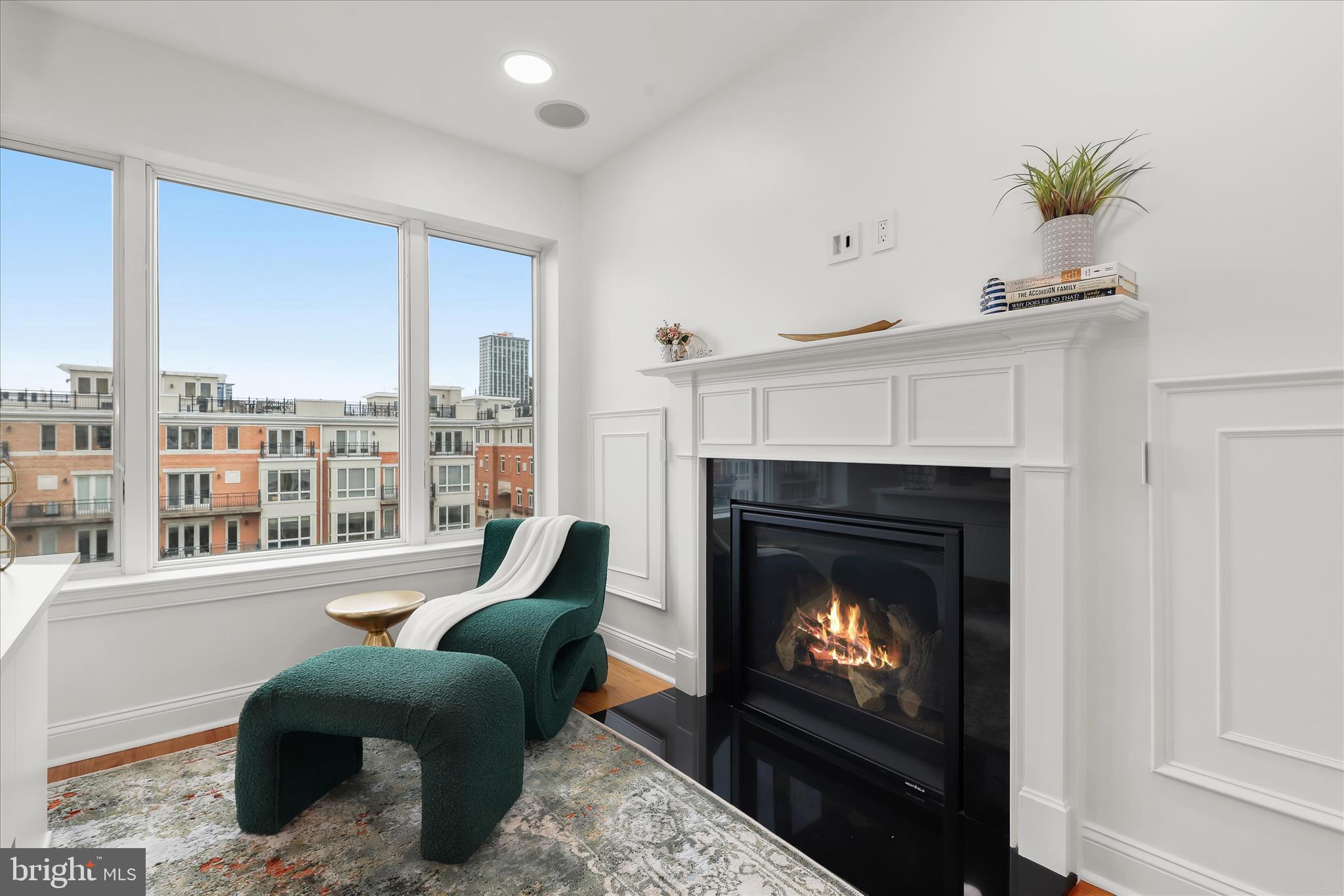 PIER HOMES AT HARBORVIEW - Residential