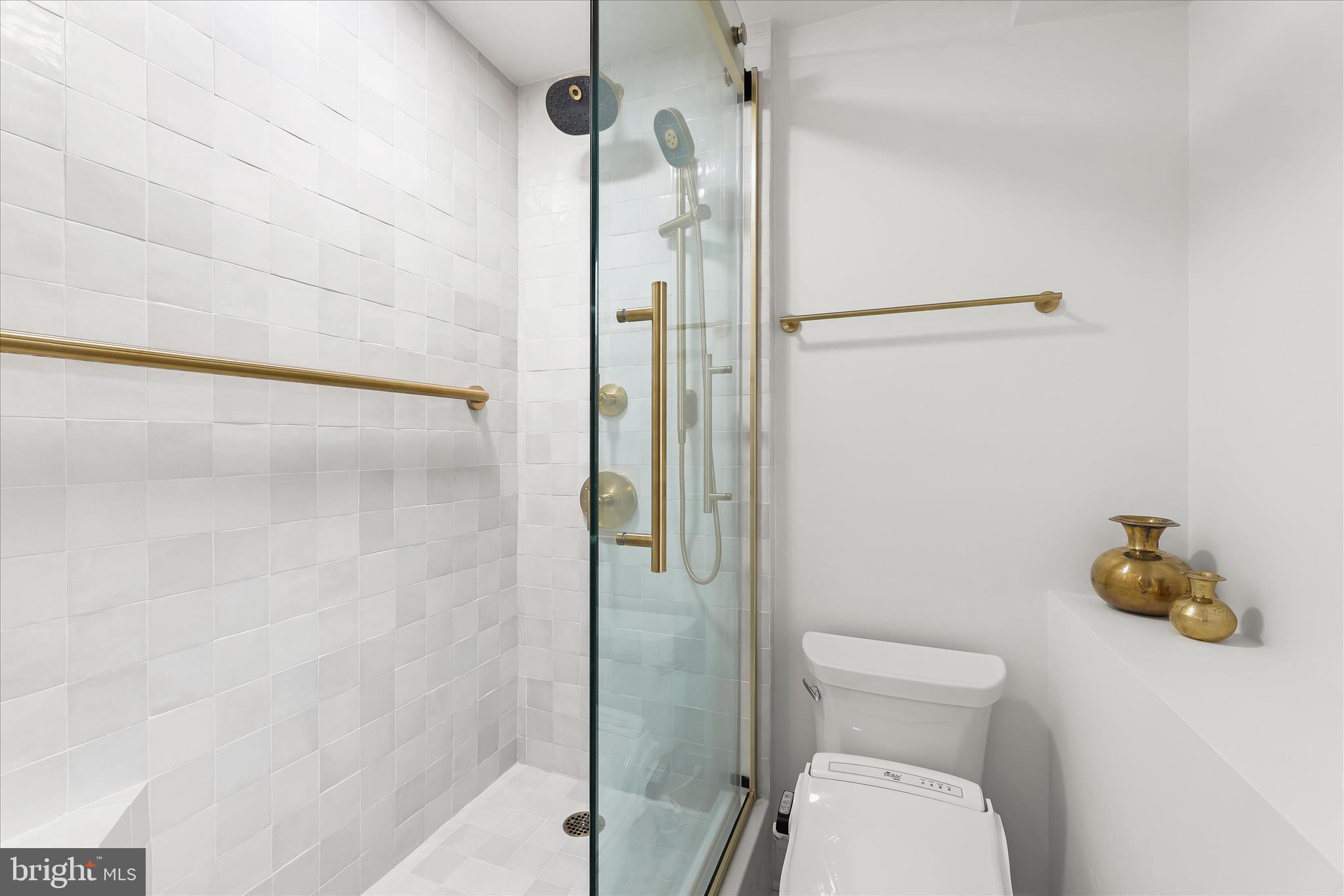 PIER HOMES AT HARBORVIEW - Residential