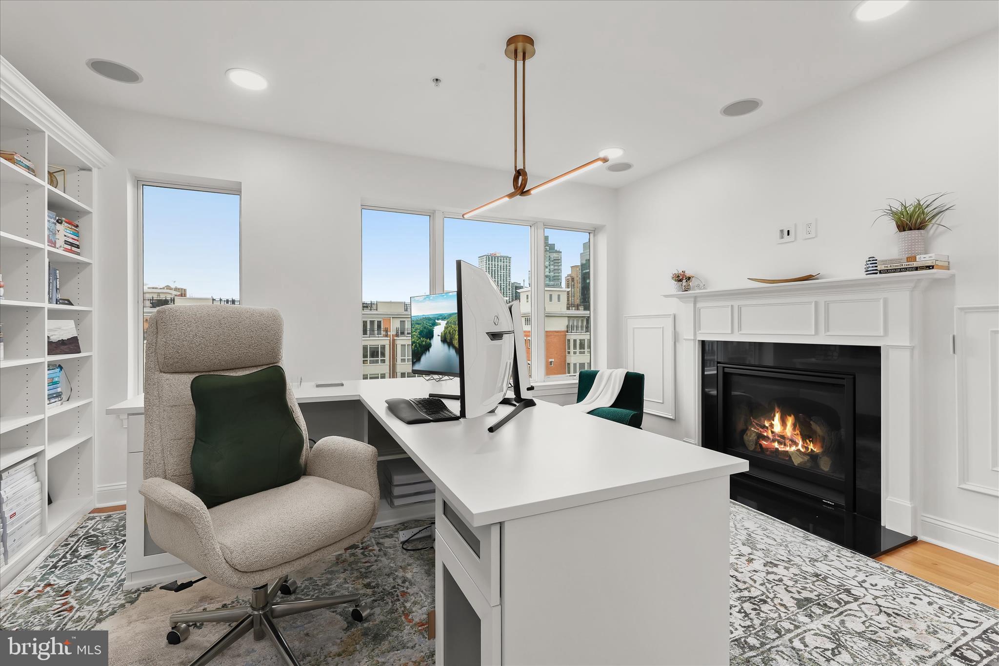 PIER HOMES AT HARBORVIEW - Residential