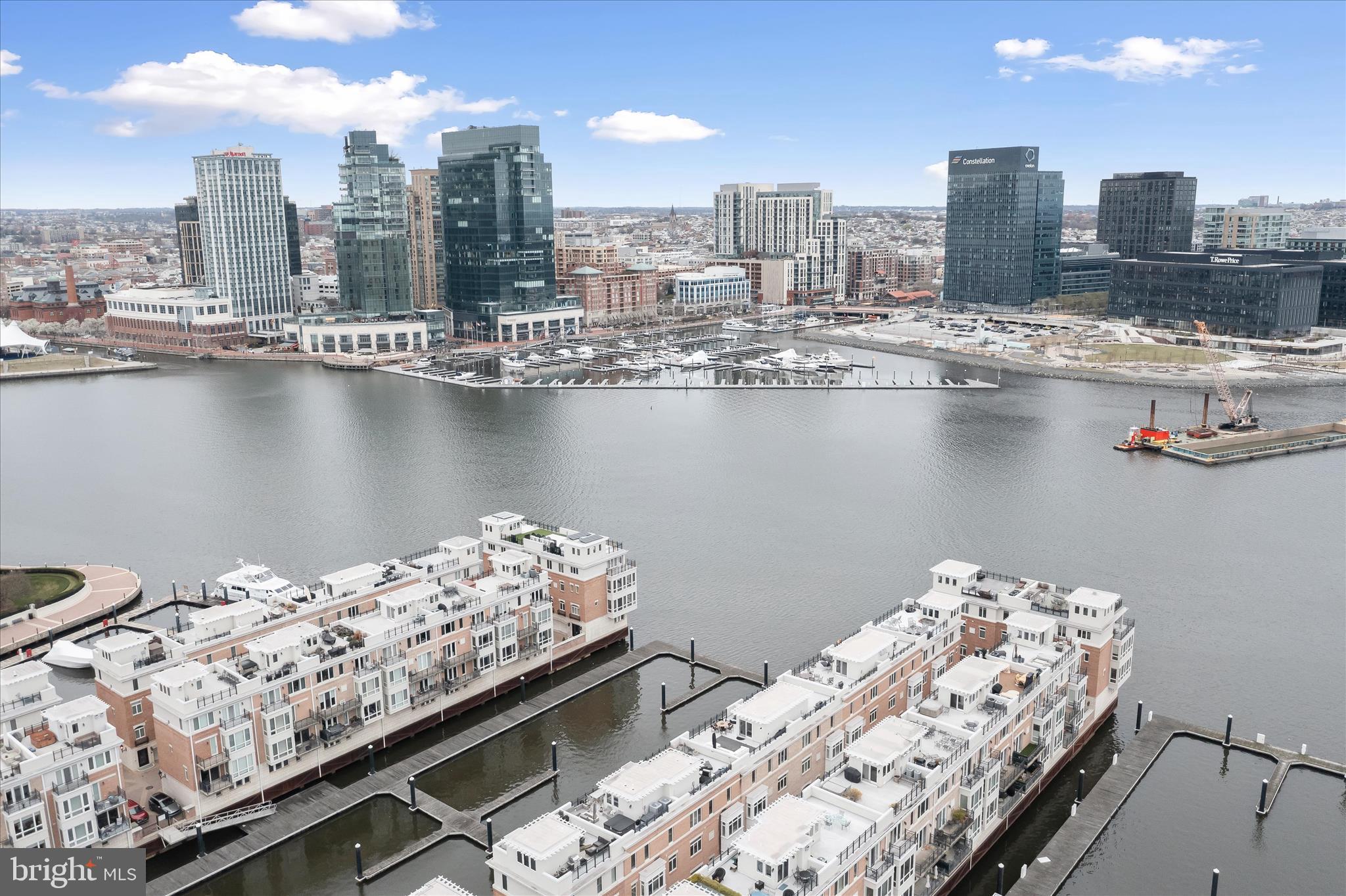 PIER HOMES AT HARBORVIEW - Residential