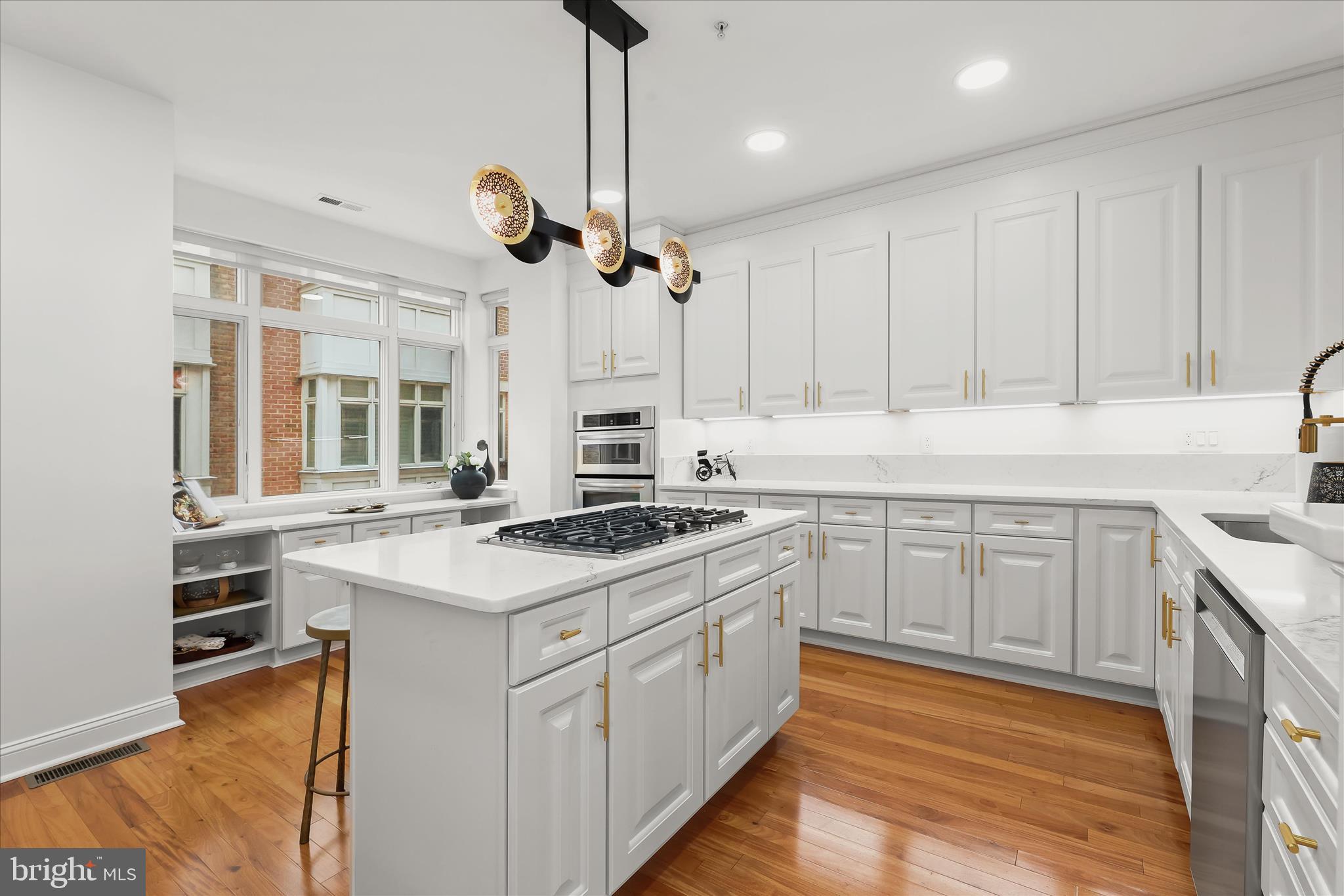 PIER HOMES AT HARBORVIEW - Residential