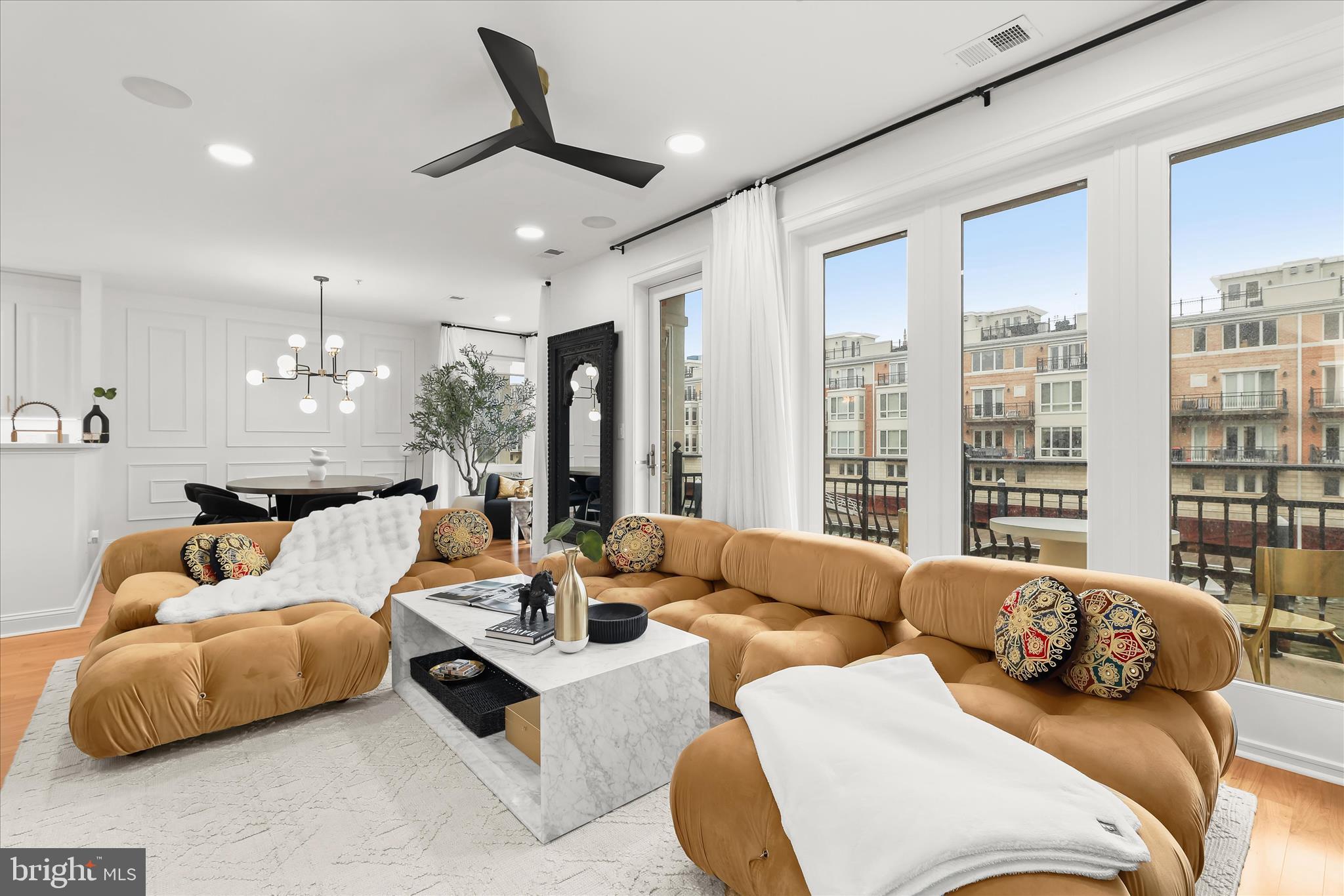 PIER HOMES AT HARBORVIEW - Residential