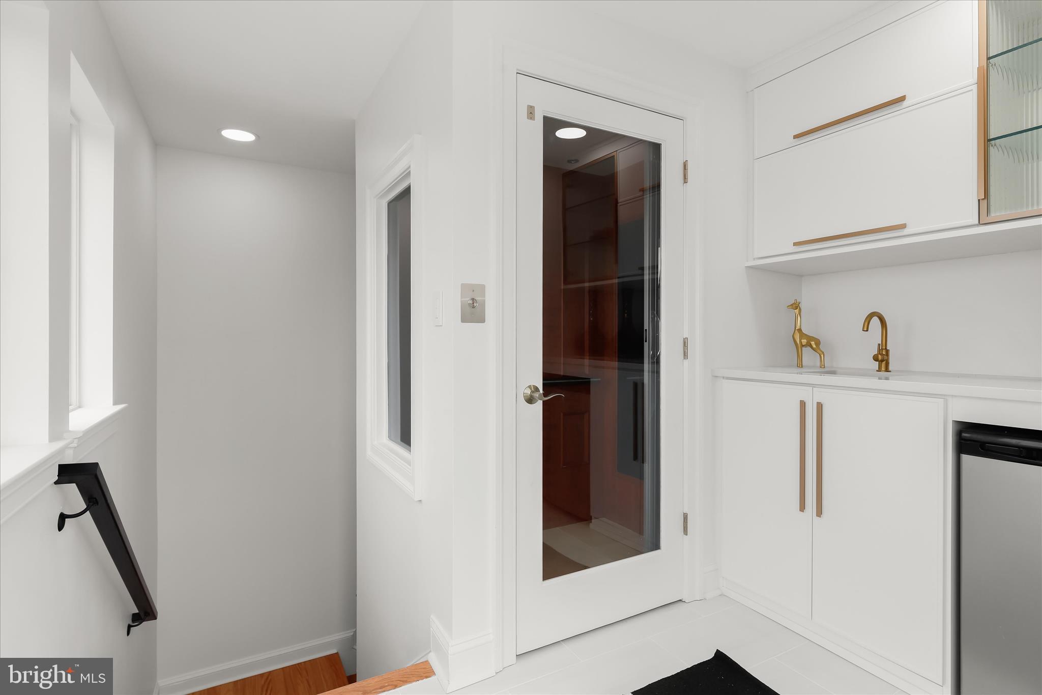 PIER HOMES AT HARBORVIEW - Residential