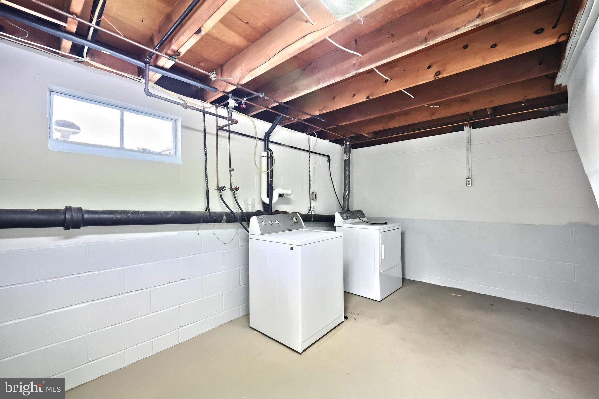 YORK TWP - Residential