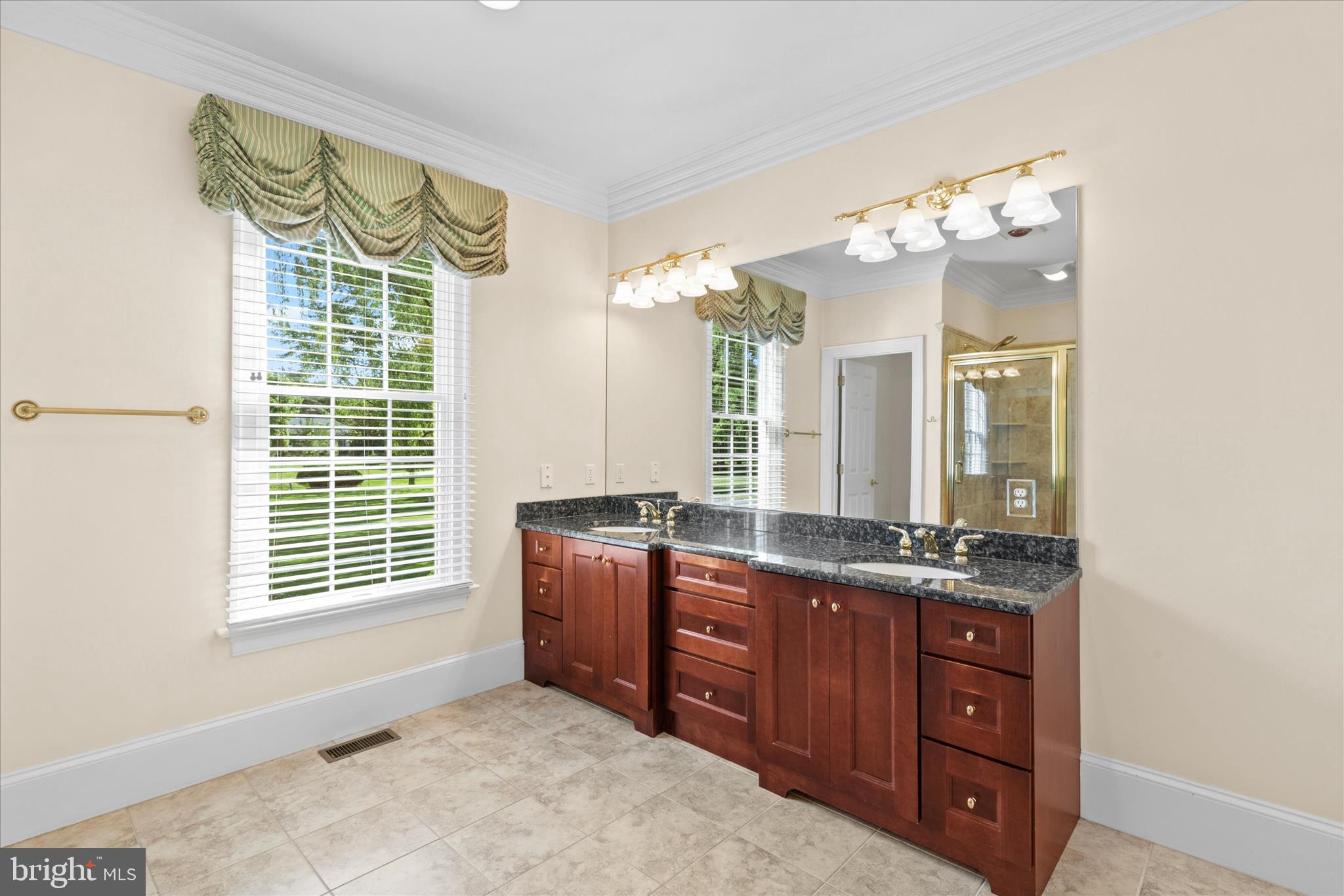 EASTON - Residential