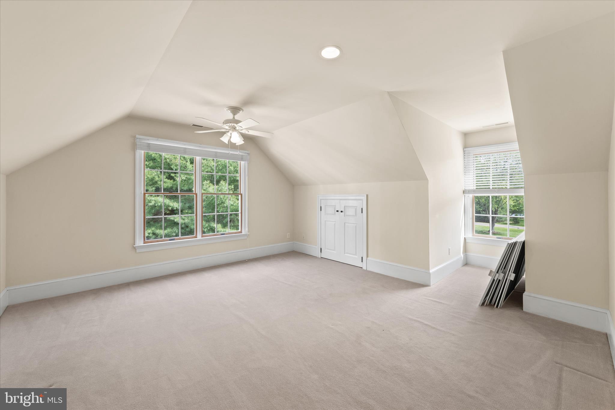 EASTON - Residential