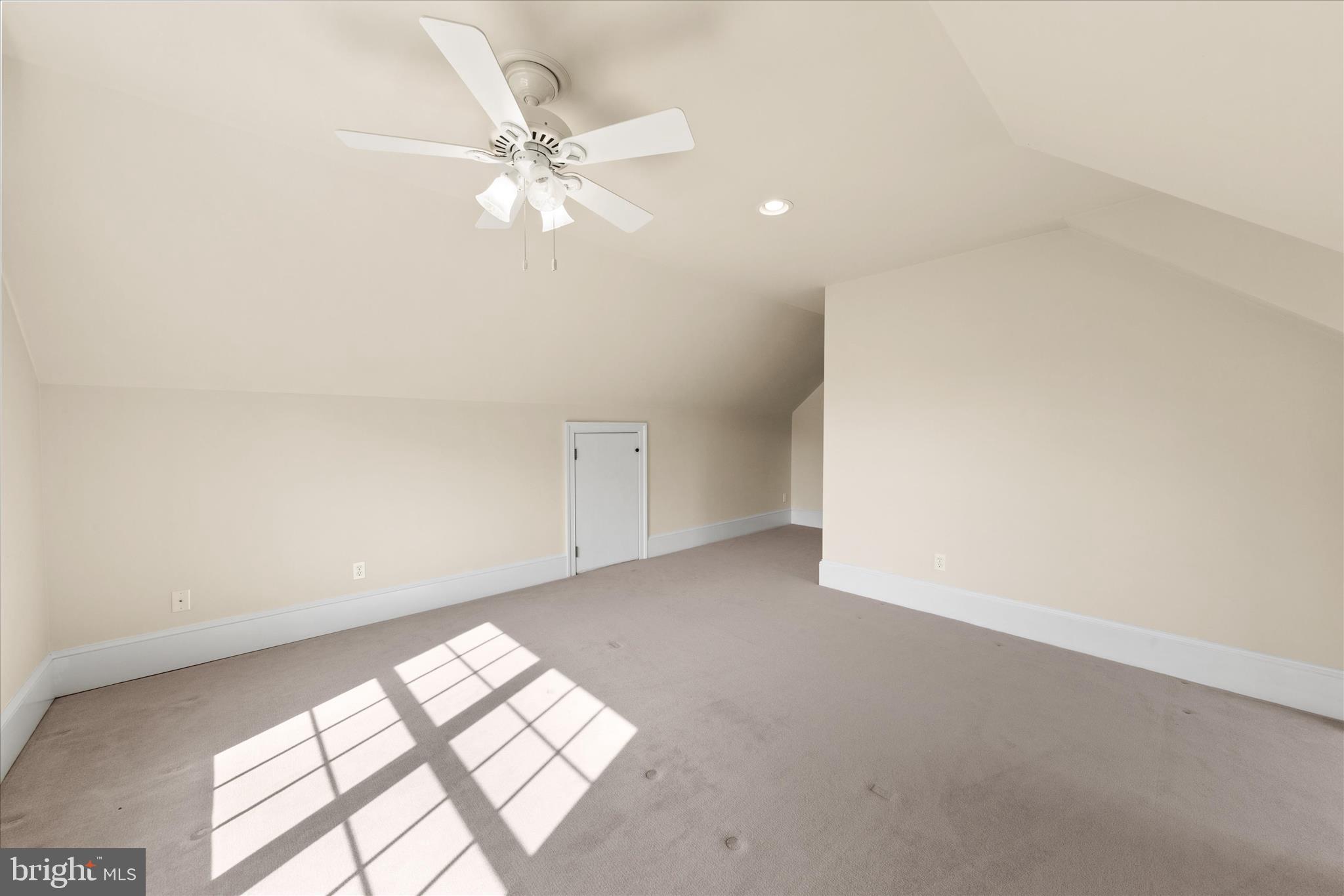 EASTON - Residential