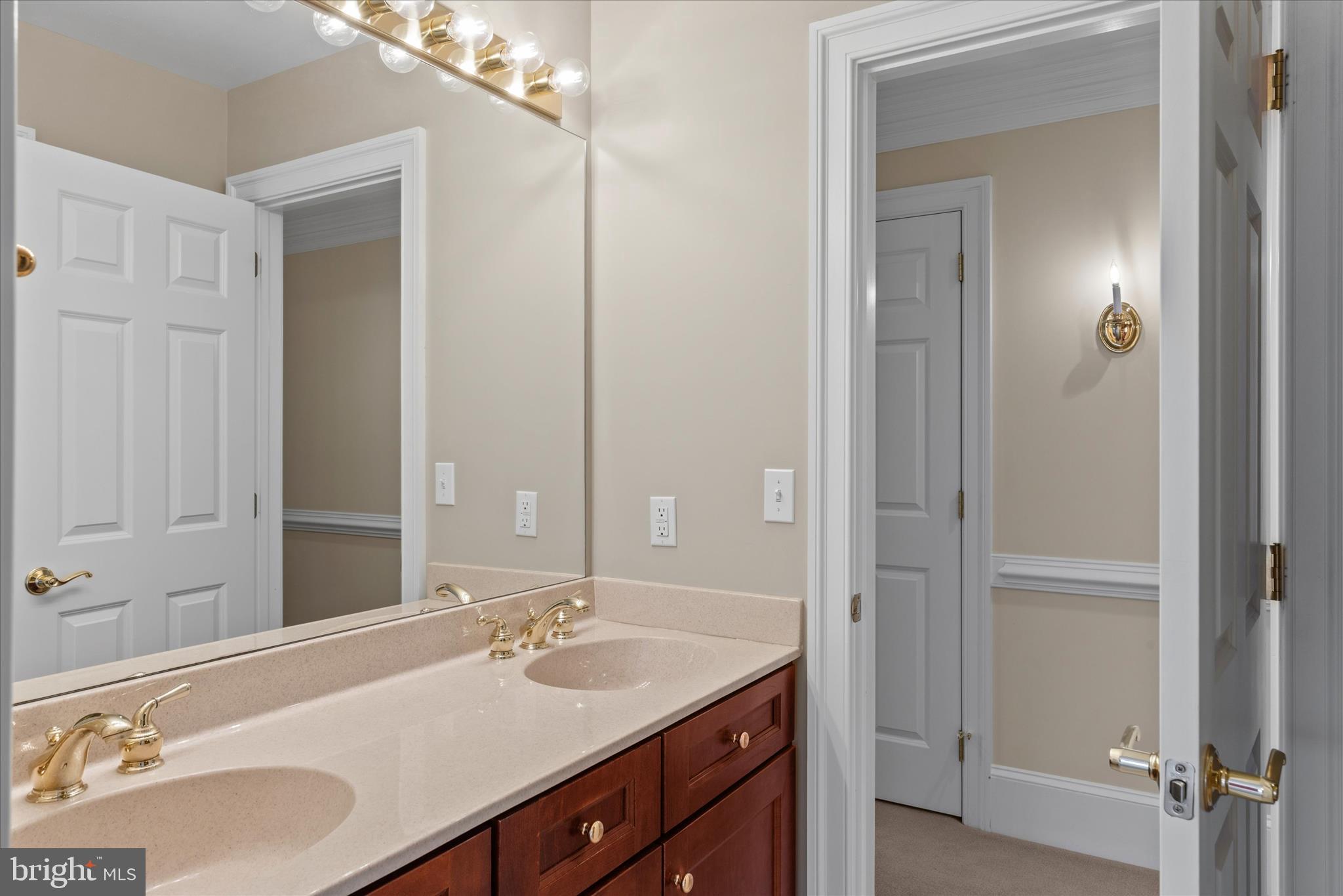 EASTON - Residential