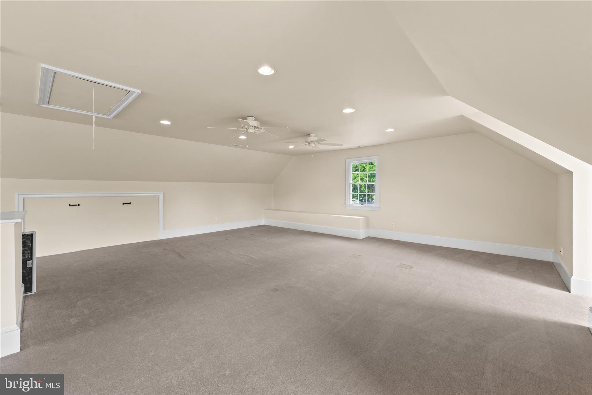 EASTON - Residential